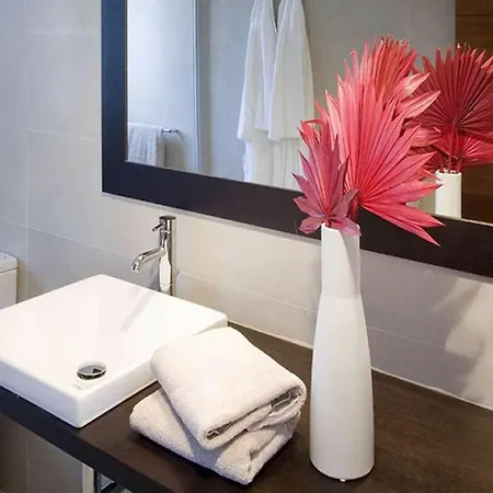 Puerto Del Carmen Sleeps 6 Pool Wifi T691337 Villa *